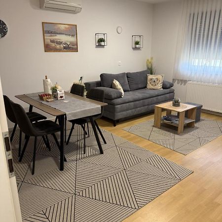 Fiolica Lägenhet Zaprešić Exteriör bild