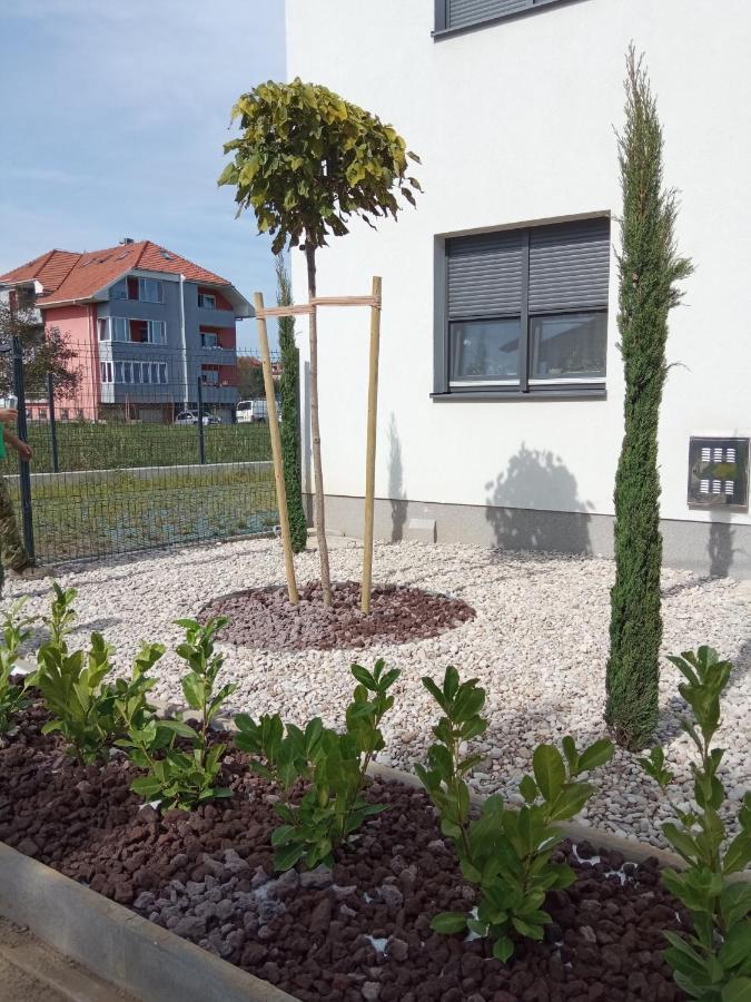 Fiolica Lägenhet Zaprešić Exteriör bild