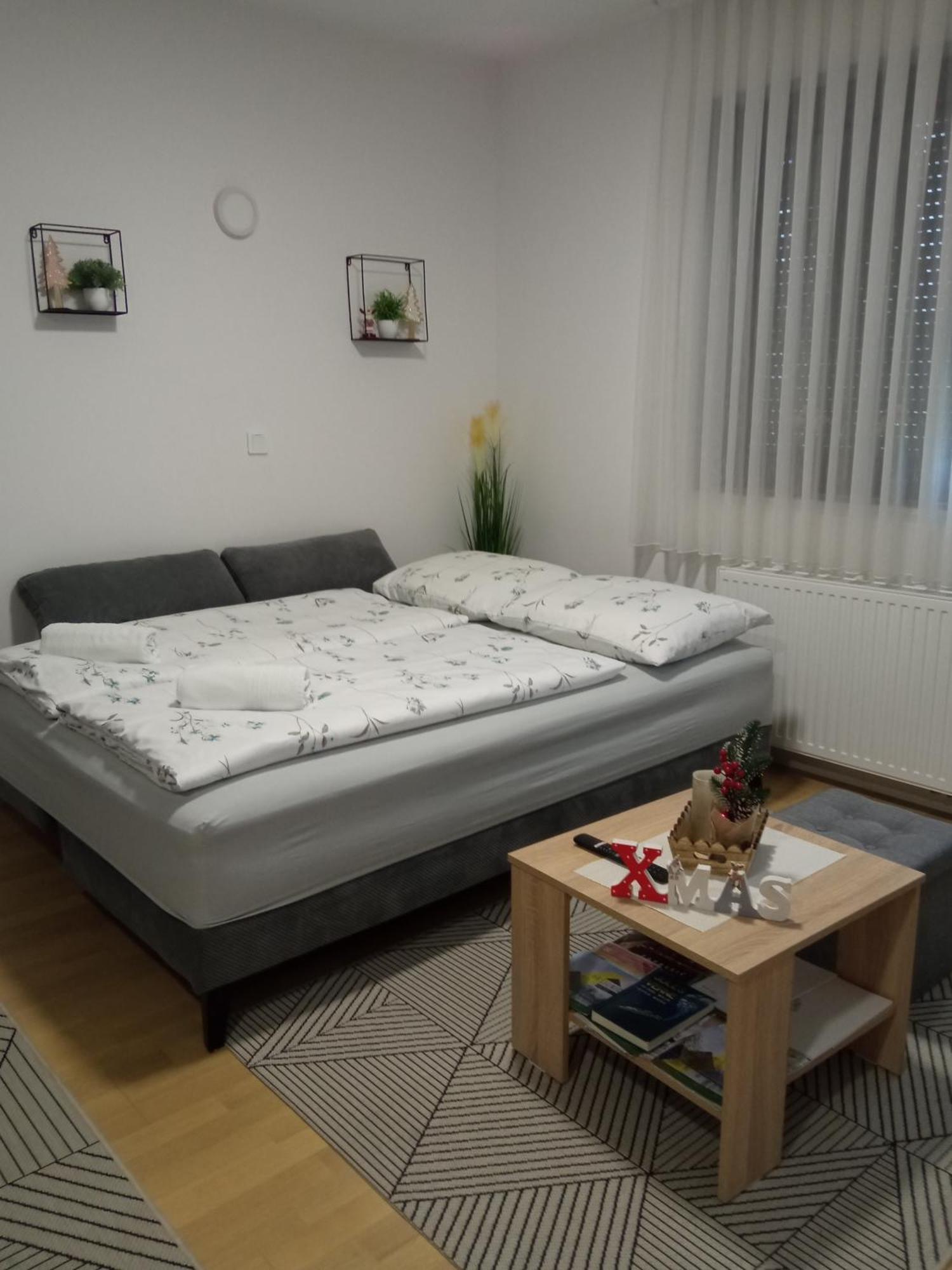 Fiolica Lägenhet Zaprešić Exteriör bild